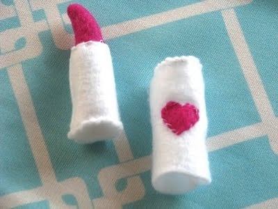 felt lip stick