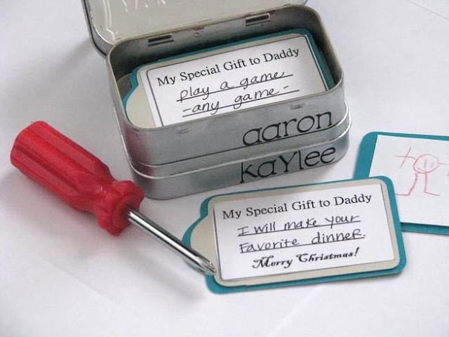 A collection of personalized gift ideas for Dad! Snack mixes, photo gifts, soda pop gift ideas, homemade BBQ sauce and more!