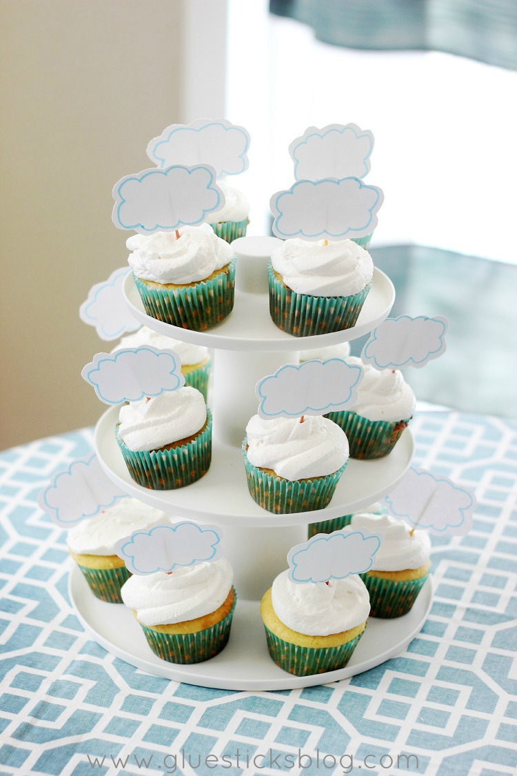 cupcake stand with cloud cupcakes