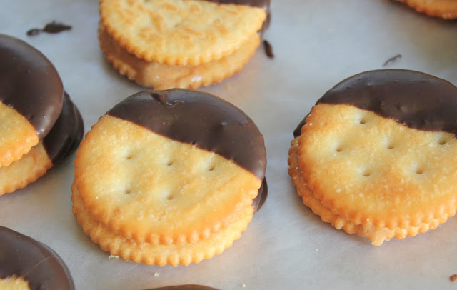 ritz peanut butter and chocolate crackers