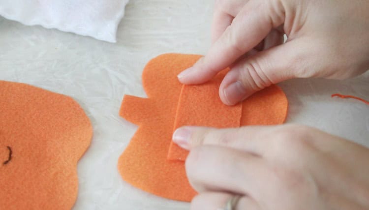 Small flap over pumpkin slit.