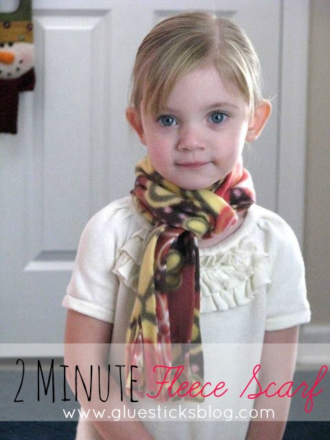 2 minute scarf tutorial