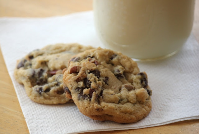 nyt chocolate chip cookies on napkin