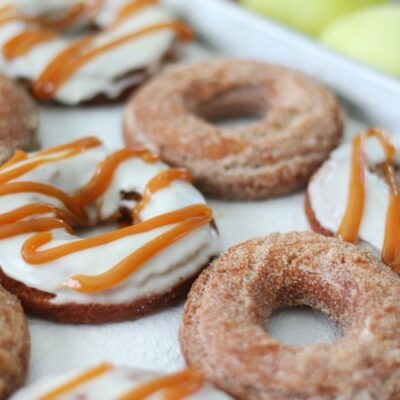 tray of apple cider donuts