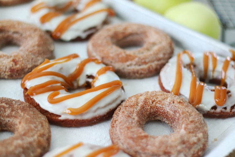 tray of apple cider donuts