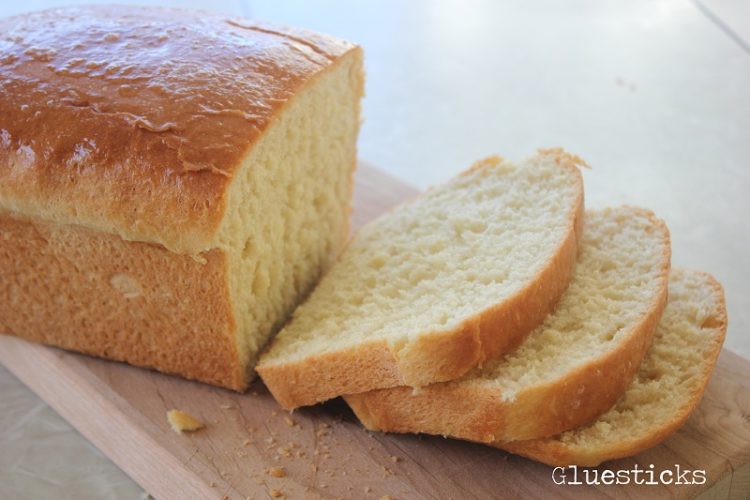 sliced white bread