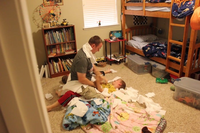 kids fighting a mummy