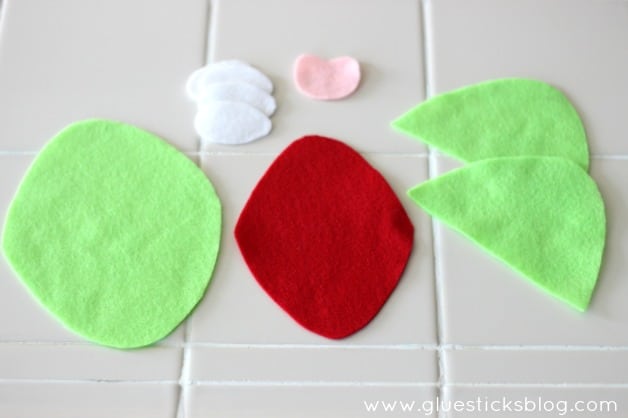 felt cut into shapes to make frog puppet