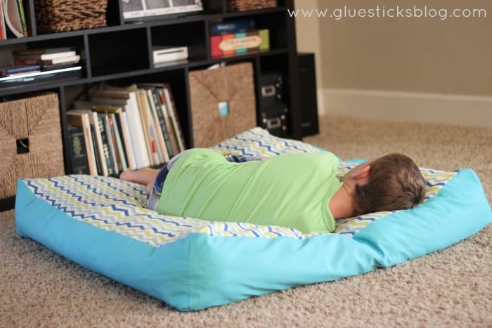 Big pillows for outlet kids