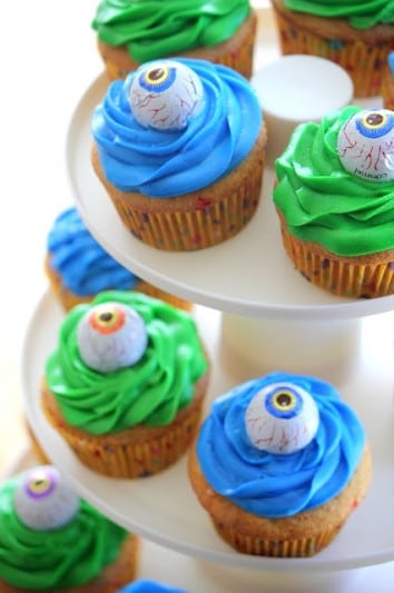 Monster Cupcakes gluesticksblog.com