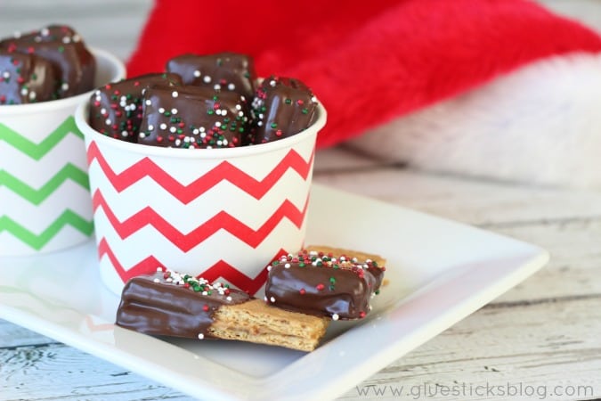 These chocolate dipped peanut butter graham crackers are just about the easiest dessert that you can make, but they are a FAVORITE over here! Sometimes we'll use other crackers like Club or Ritz, but the result is always the same. Delish!