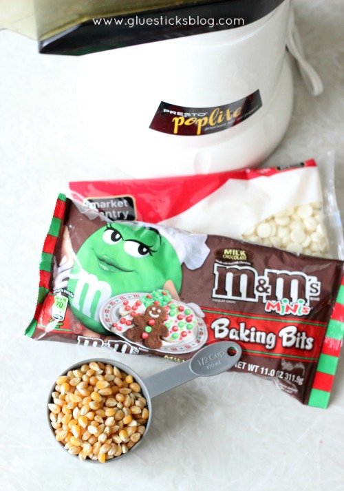 Sweet, salty, and crunchy. Santa's white chocolate popcorn is absolutely the perfect treat to leave out on Christmas Eve!