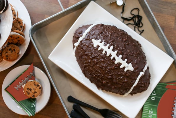 Coca-Cola-Football-Cake-AHP-5951