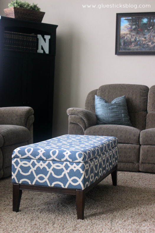 These step by step photos will show you how to reupholster a storage ottoman the quick and easy way! Breathe new life into an old ottoman with new fabric! This two hour project is great for beginners.