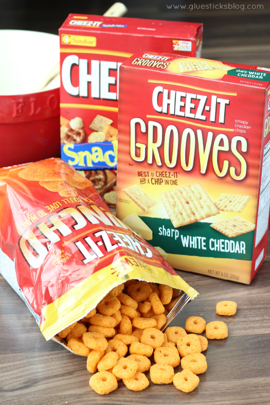 Garlic Cheez It Mix