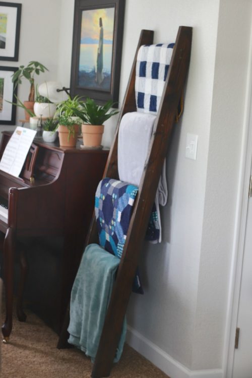 Ladder blanket holder discount diy