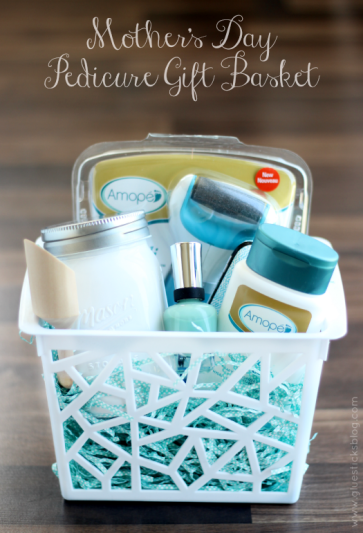 Holiday Gift Basket Ideas That Would Make A Great Hostess Gift