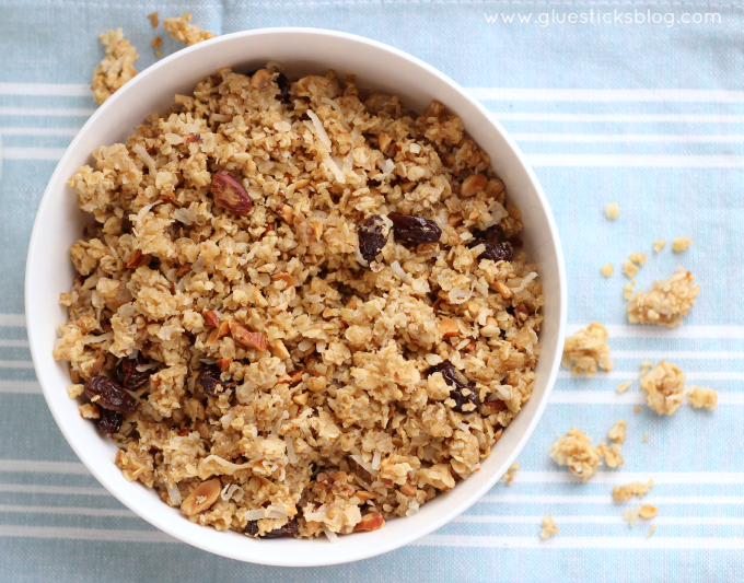 granola inside cereal bowl