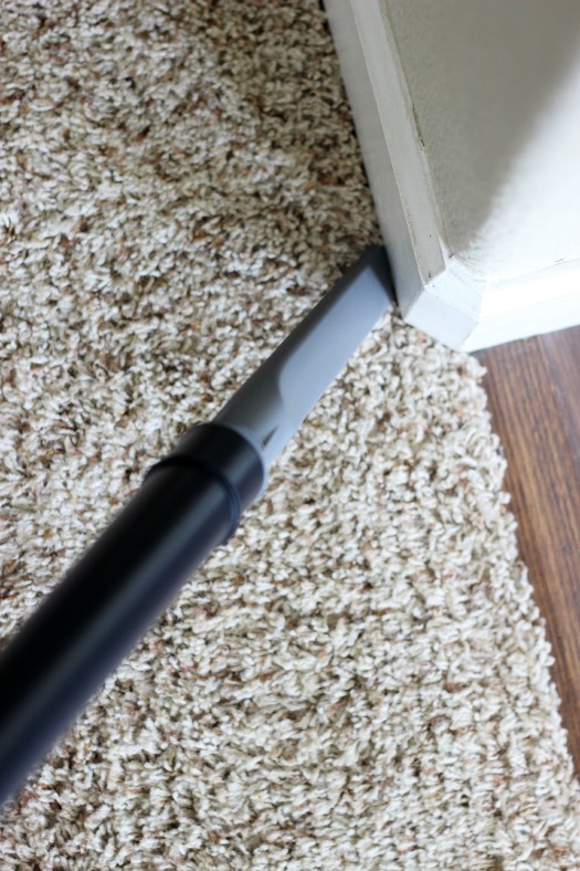 How to Thoroughly Vacuum a Room