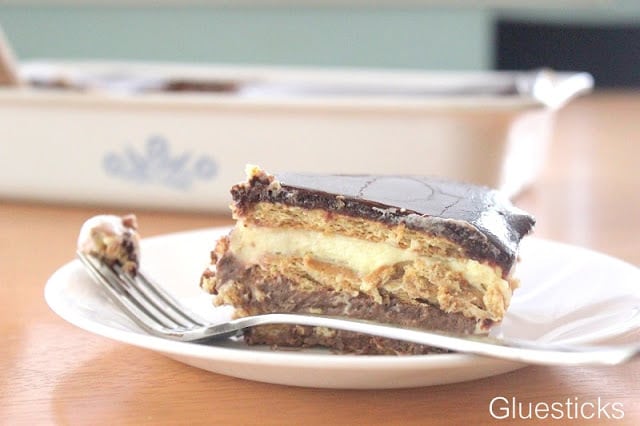 No Bake Chocolate Eclair Dessert