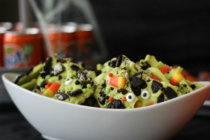 halloween bark for halloween classroom parties