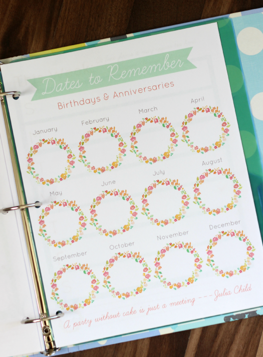 Free planner pages to keep you organized! Monthly calendar pages, menu planner, grocery list, weekly planning pages and MORE! 3 hole punch and add to a 3 ring binder. Add tabs and dividers for a home organization binder or day planner!