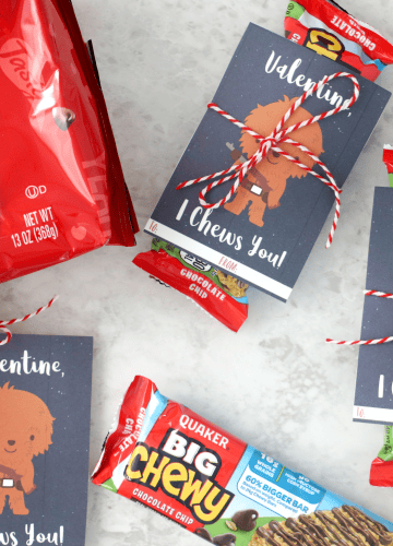chewbacca valentines tied to chewy granola bars