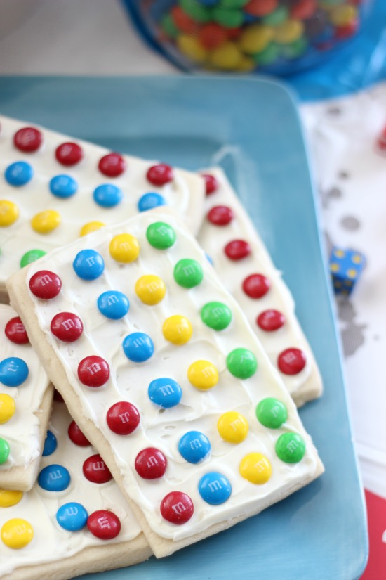 twister game themed sugar cookies