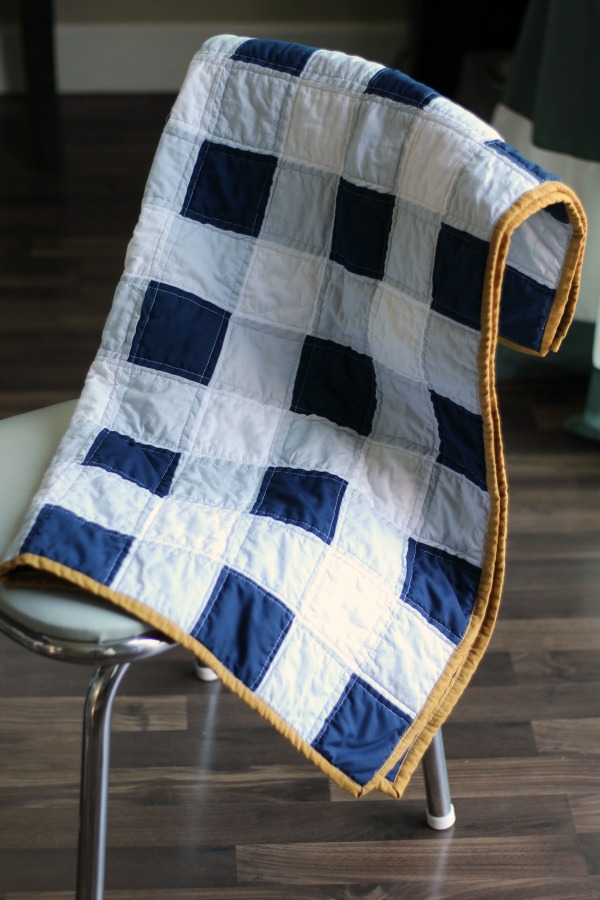 gingham baby quilt