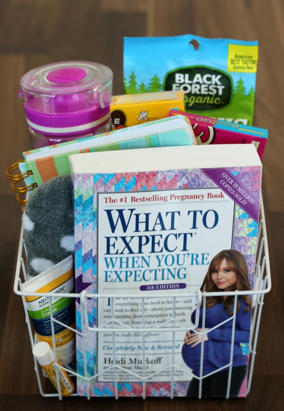 What to Expect When You Are Expecting {Gift Basket}