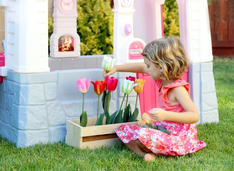 felt flower box and little girl