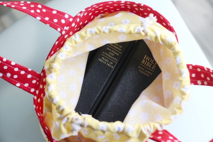 13 Scripture Tote Tutorials to Make {free patterns} – Tip Junkie