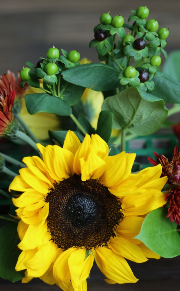 DIY Fall Floral Arrangement