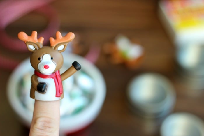 reindeer candy tins