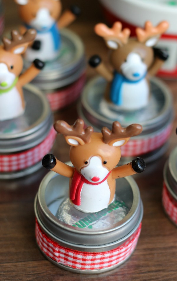 reindeer candy tins