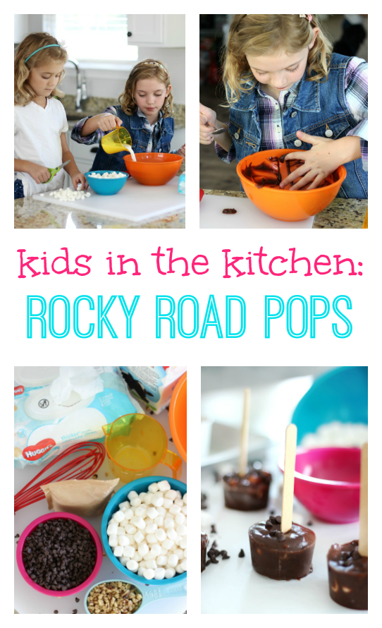 This rocky road pudding pops recipe takes about 5 minutes to prepare. Simple ingredients, simple instructions. The perfect recipe for kids!