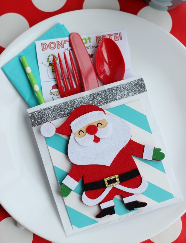 Make darling holiday place settings using paper lunch sacks! Fill with everything needed for a holiday dinner, including an activity page and a treat! 