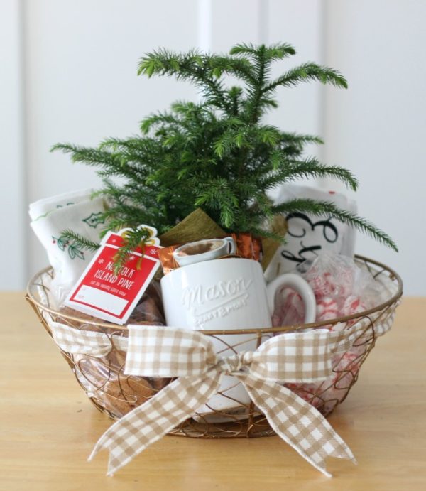 Holiday Gift Basket Ideas That Would Make A Great Hostess Gift