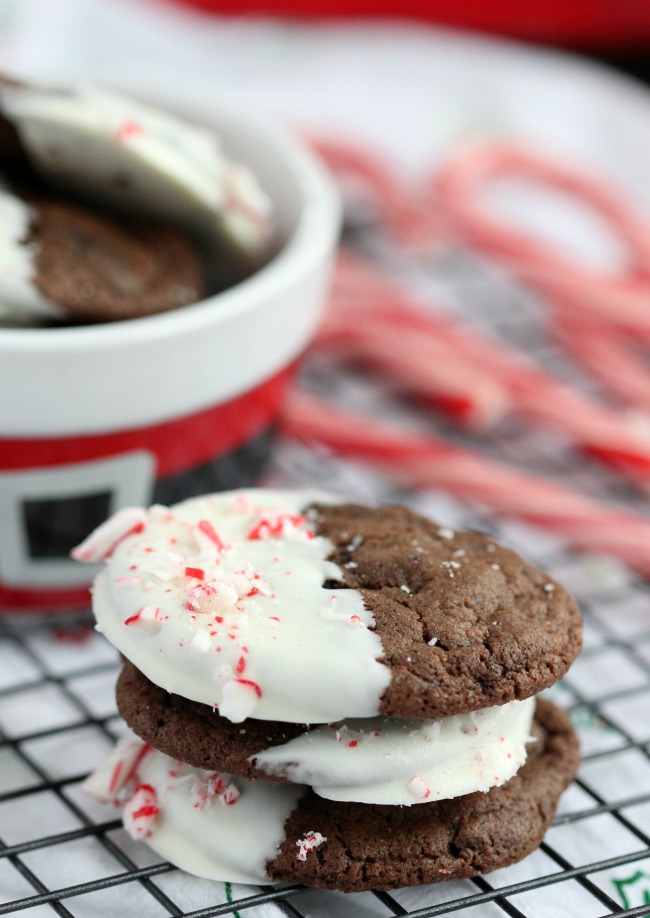 Chocolate peppermint cookies: chocolate cookies with chocolate chunks, white chocolate, and peppermint. The perfect combination for the perfect holiday cookie.