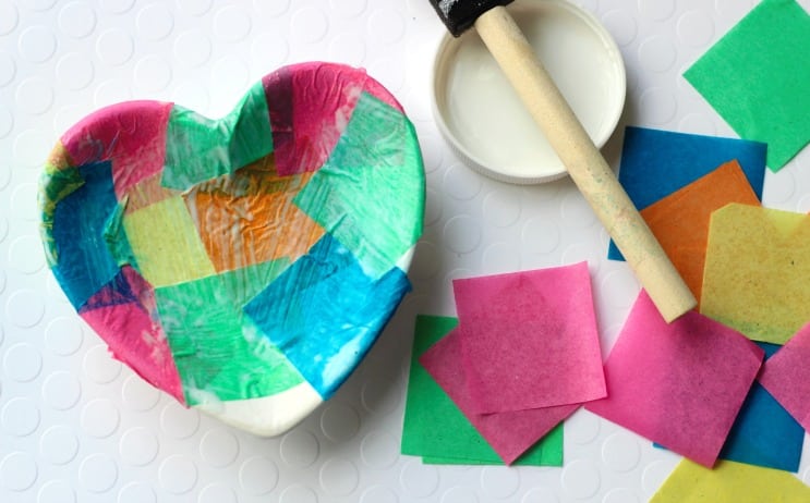 Homemade Jewelry Dish Is a Fun Craft To Make With Kids!