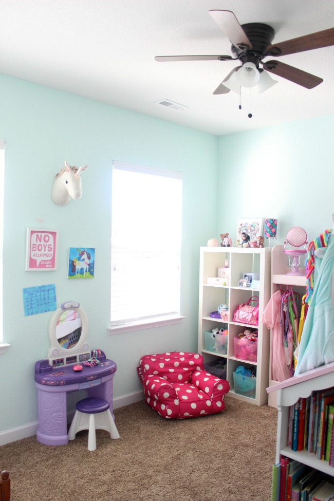 The girls simple bedroom DIY closet organizer –