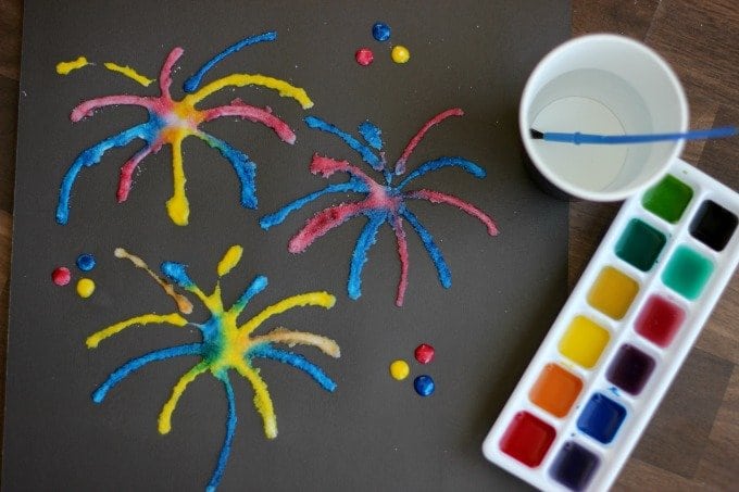 Have you tried painting salt before? Salt art is such a fun way to add texture and color to a project. Today we are making a fireworks picture, but you can make ANY scene you'd like!