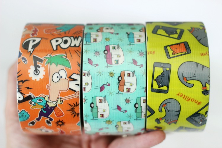 A DIY duct tape zipper pouch is useful for so many things! Fill it with pencils, markers, toiletries, or use as a diaper clutch! Grab a gallon sized plastic baggie and a roll of duct tape and you're set!