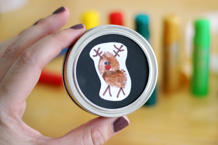 front of reindeer thumbprint ornament