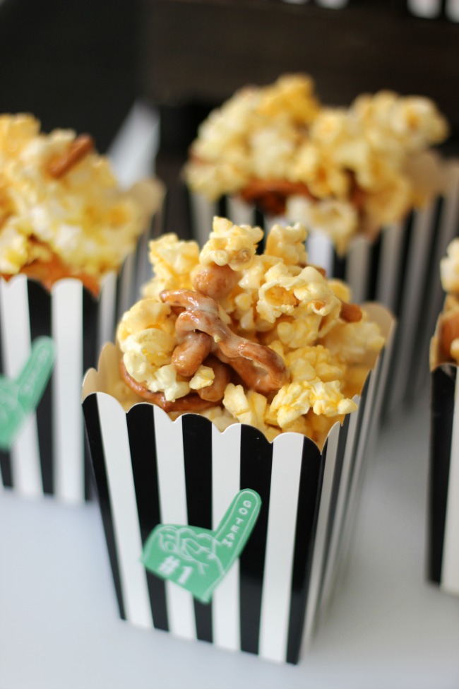 Sweet, salty, buttery, sticky, and crunchy--this marshmallow caramel corn is the perfect snack to munch on with friends!