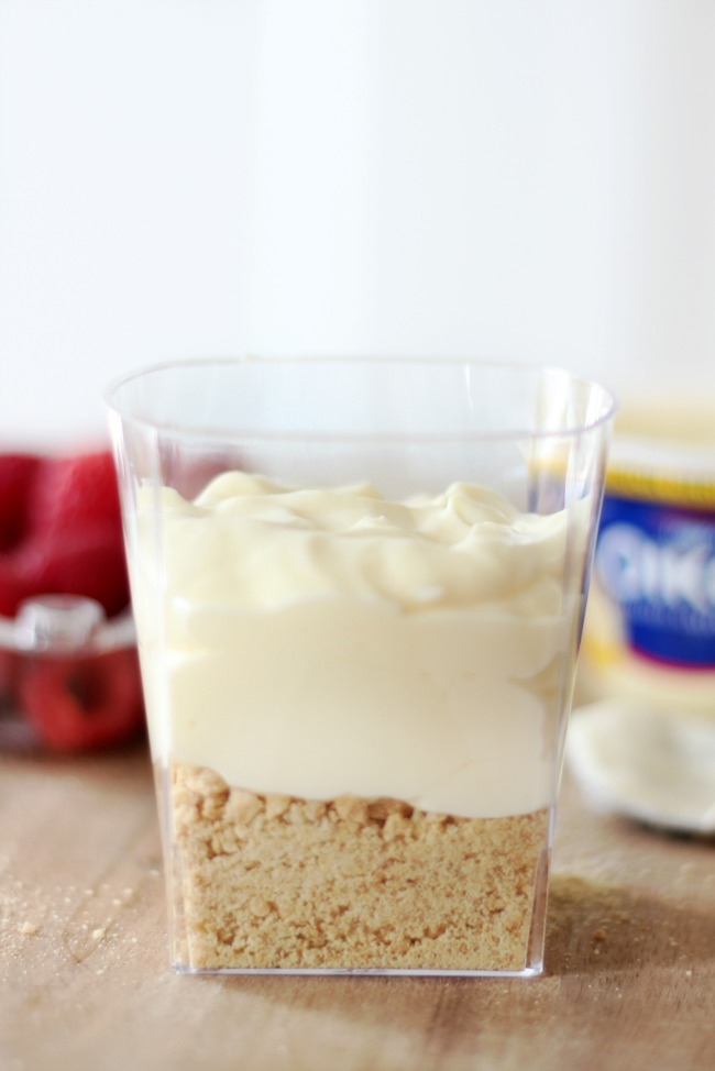 A mini cream pie in a cup that come together in just minutes! A layer of graham crackers, a layer of Greek yogurt and whipped cream! Perfect for parties.