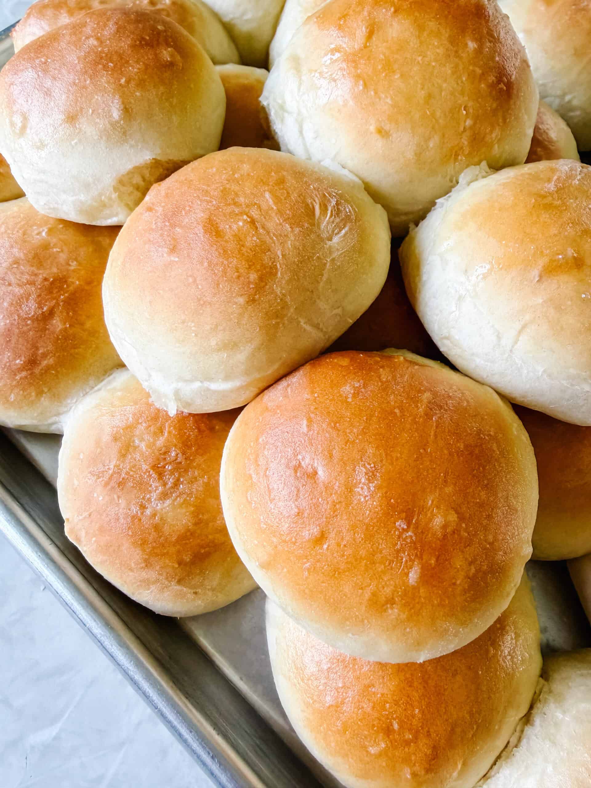 Baked rolls in pan.