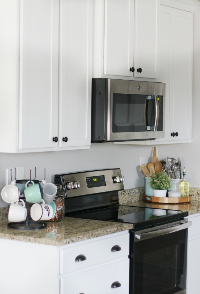 How to Clean Kitchen Countertops—Our Best Tricks for Any Material