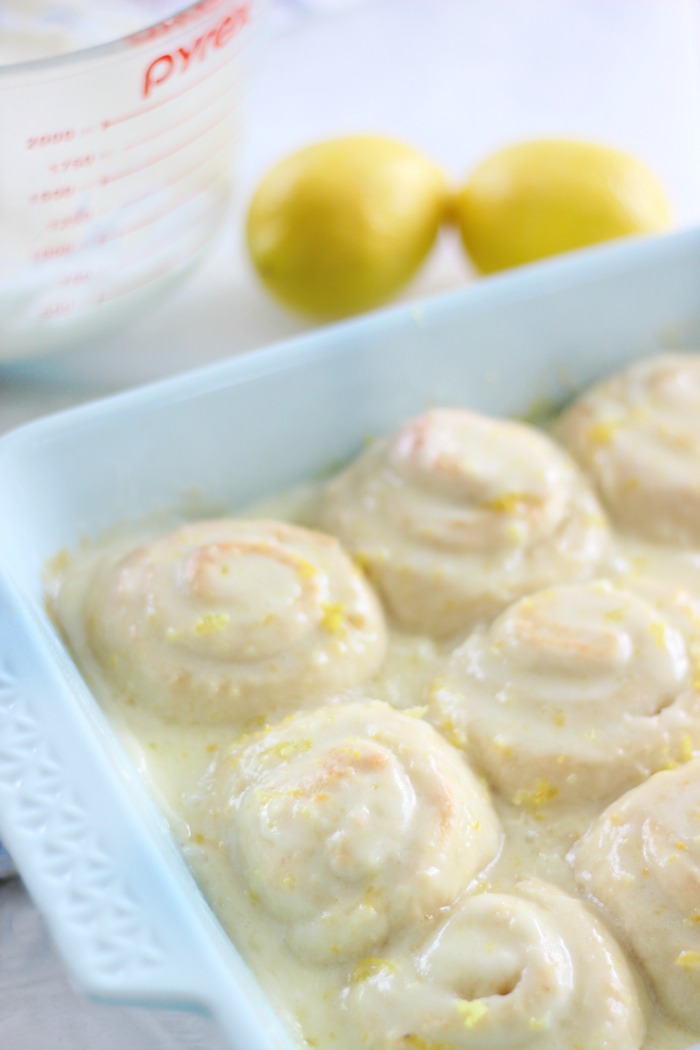 easy lemon sweet rolls finished in pan