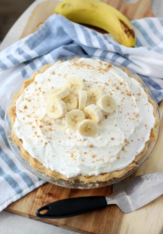 Old Fashioned Banana Cream Pie Recipe (Video) - Gluesticks Blog